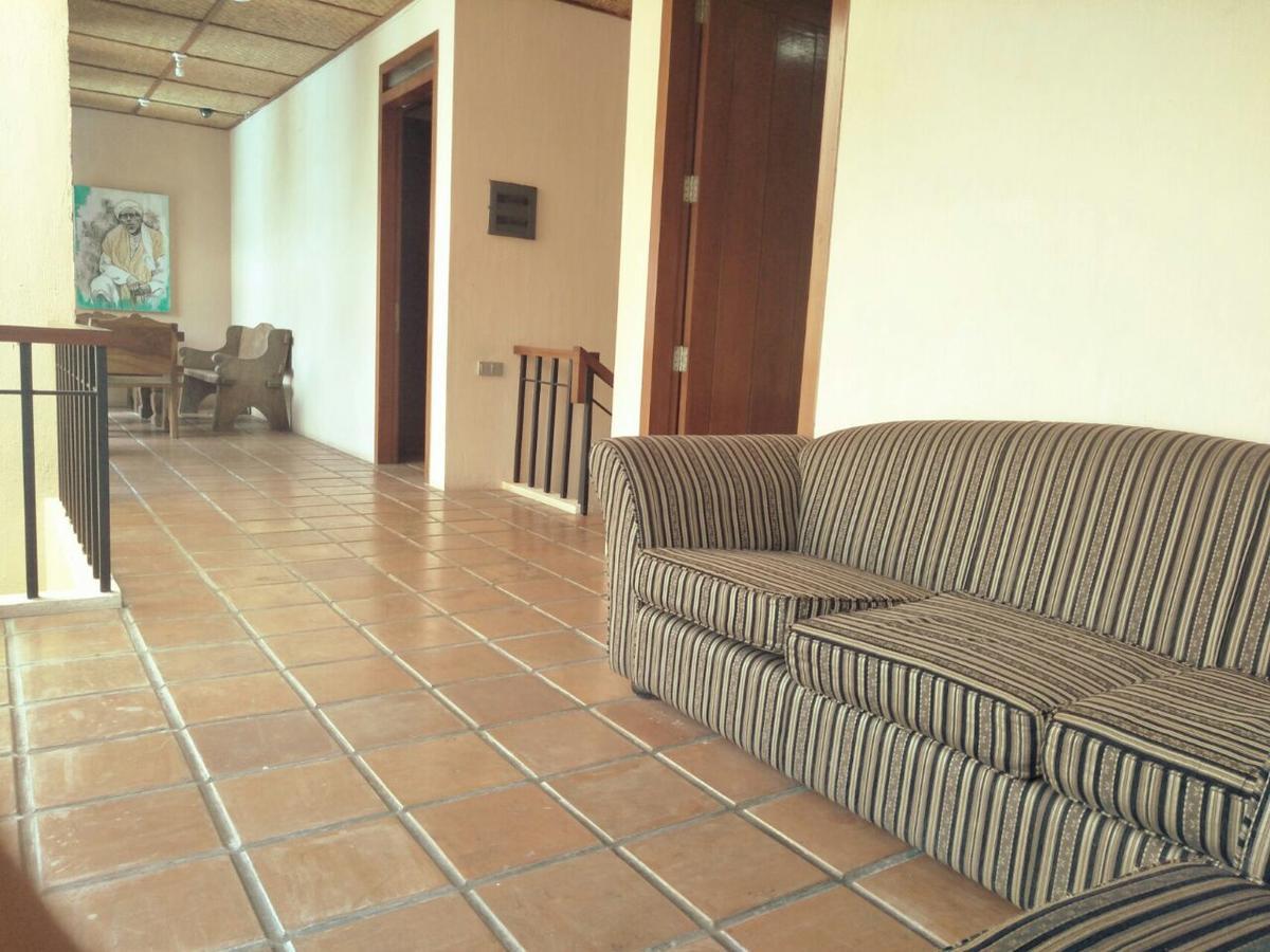 צ'יפאנאס Villa Bukit Danau מראה חיצוני תמונה