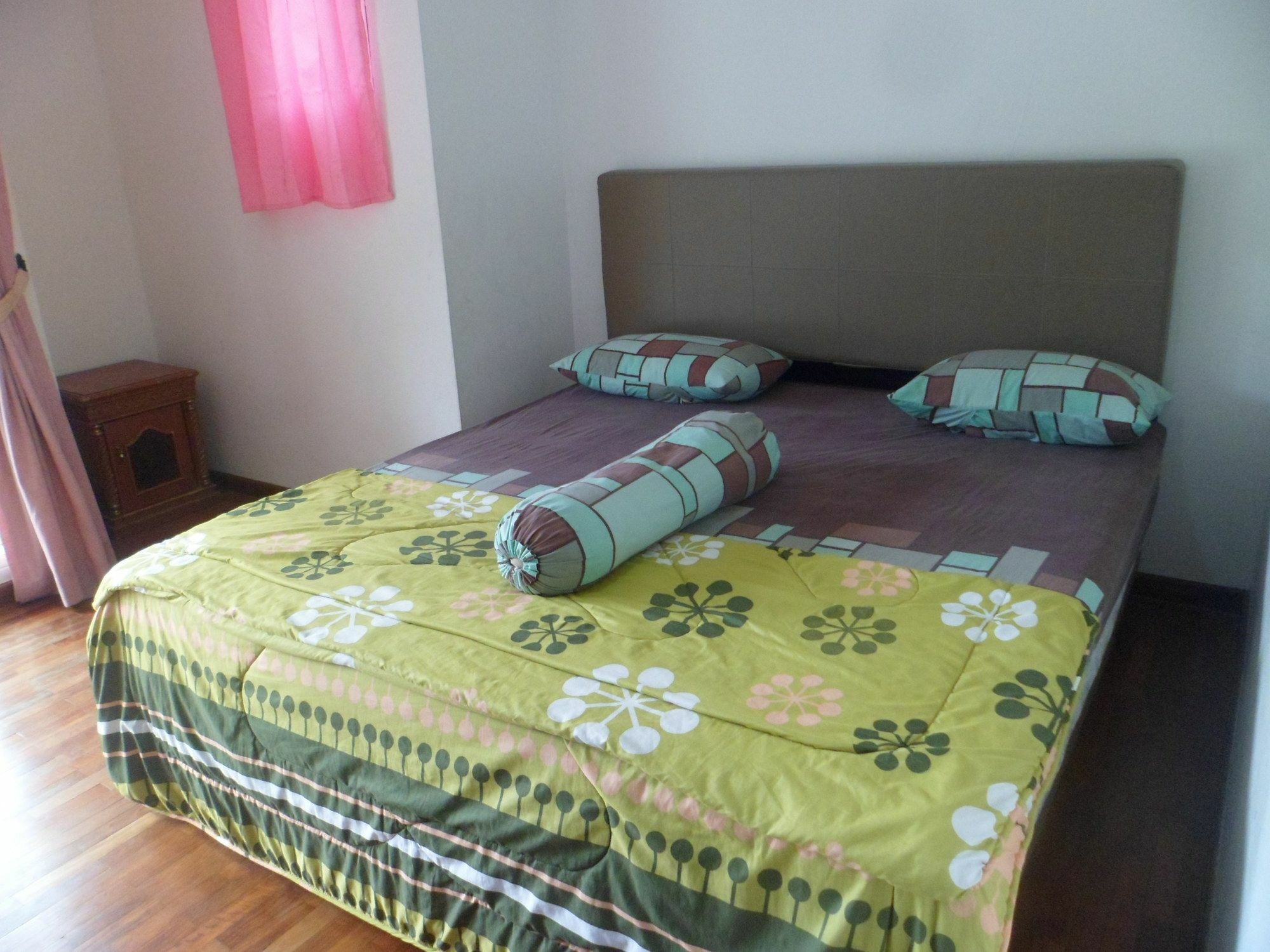צ'יפאנאס Villa Bukit Danau מראה חיצוני תמונה
